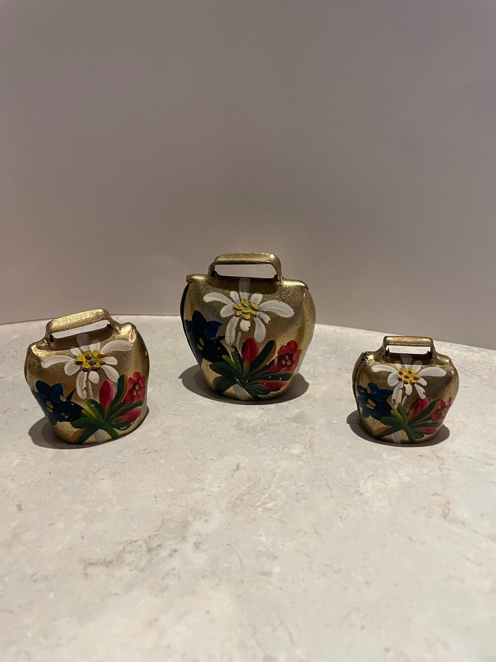 Vintage Set 3 Handmade/painted Brass Swiss Alpine Edleweiss Cowbells 2.75/2/1.75
